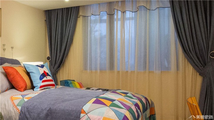 長沙天麓尚層公寓裝修案例-臥室