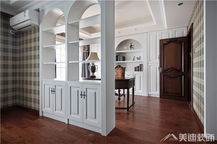 長沙香樟景苑300平裝修案例-臥室