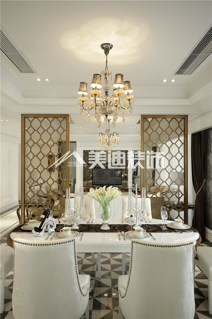 萬科里梅溪郡新奢古典裝修案例圖—餐廳