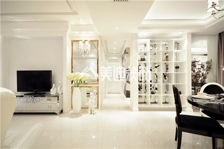 云頂梅溪湖新奢古典風(fēng)裝修案例圖—客廳