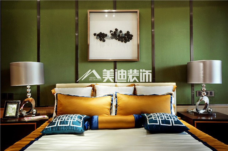 蘭亭灣畔125平港式風裝修案例圖—臥室