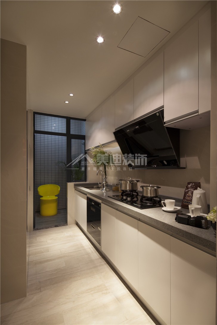 達美美立方簡歐風裝修案例圖—廚房