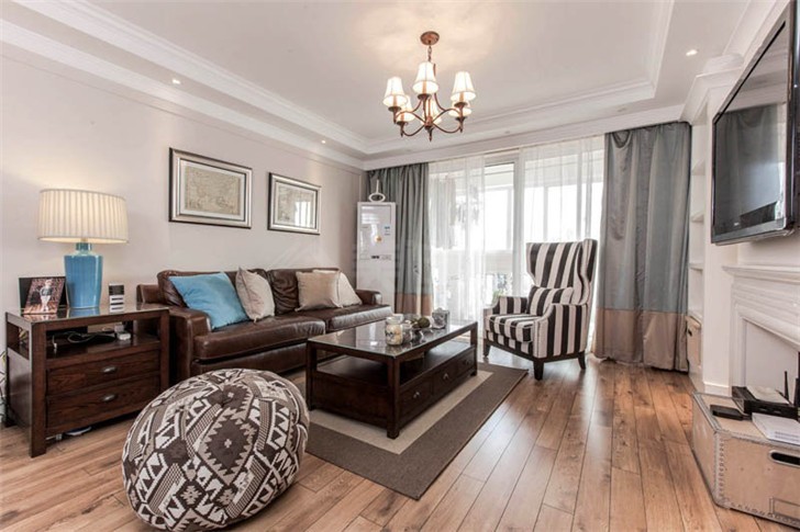 沁園春140平美式風裝修案例圖—客廳