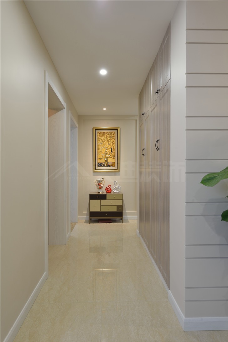 堤亞納灣133平美式風裝修案例圖—過道