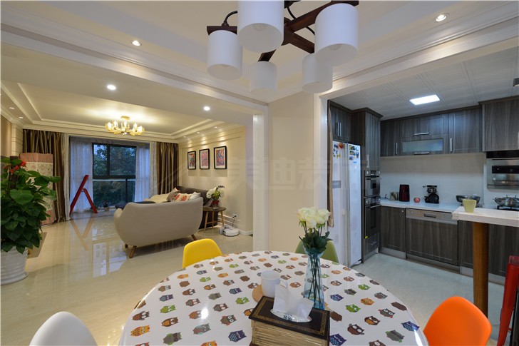 堤亞納灣133平美式風裝修案例圖—客廳