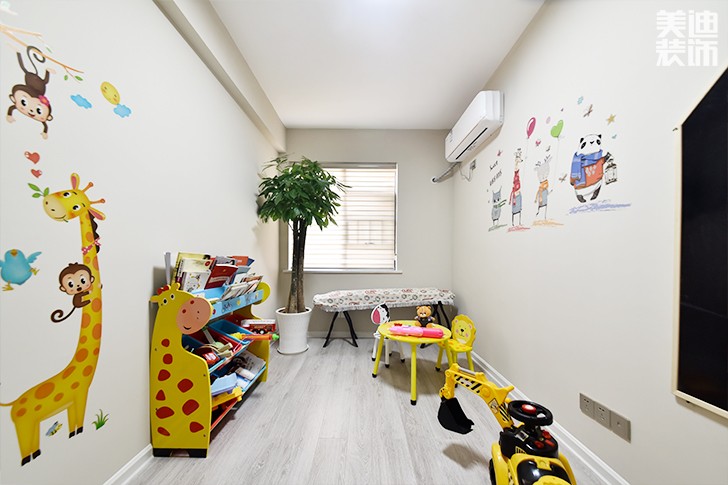 乾源國際115㎡現代簡約裝修案例圖--書房