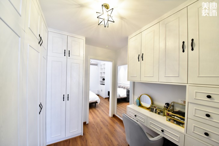 榮悅臺140平米簡歐風格裝修案例實拍圖--衣帽間