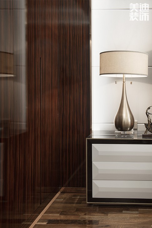 江山壹號232平米港式輕奢風裝修案例實拍圖--主臥