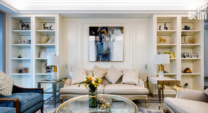 中隆國際御璽220平米美式輕奢風裝修案例實拍圖-沙發(fā)背景墻