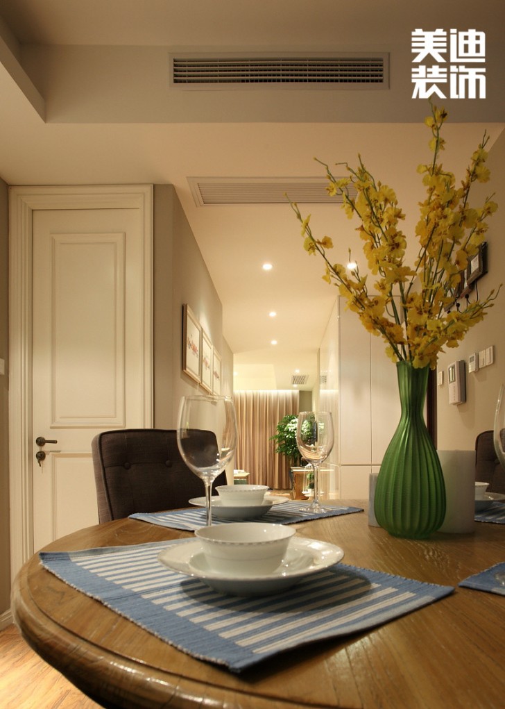南國嘉苑140㎡簡美風格裝修實景效果圖—餐廳